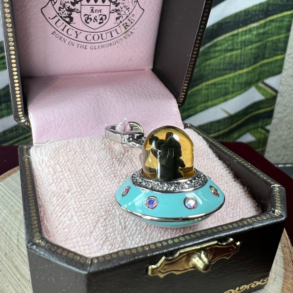 NWT Juicy Couture Yorker Alien Charm 💘🛸 - Picture 6 of 8